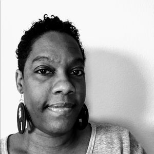 Meet your Posher, Makeba